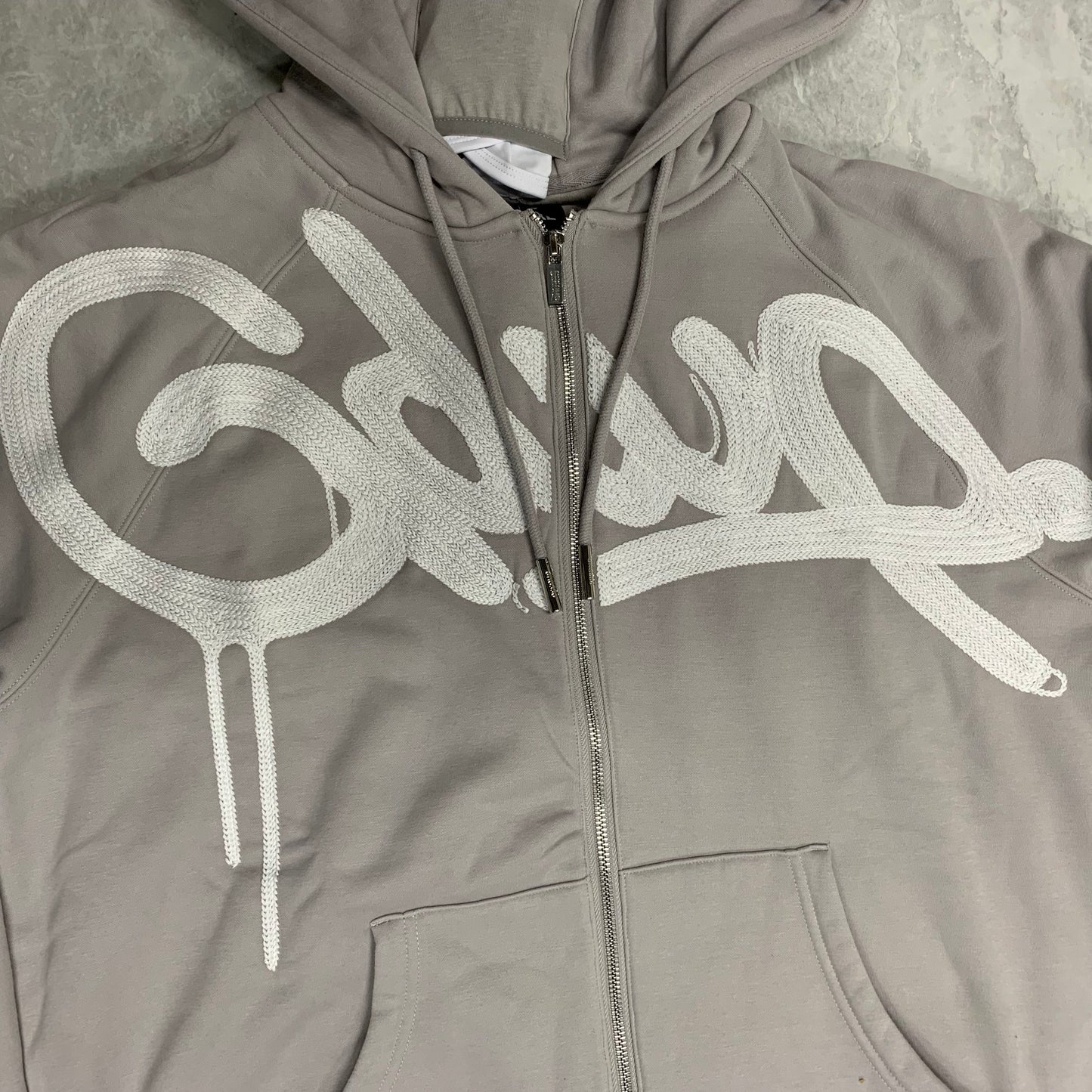 Geedup Handstyle Bally Jacket 'Grey / White' (2025)