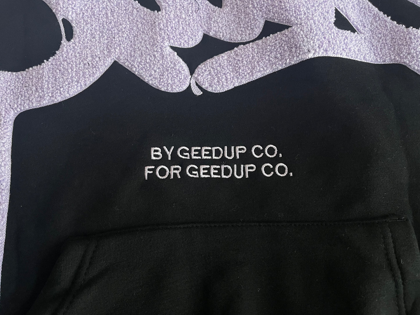 Geedup Handstyle Hoodie 'Black / Lavender' (2024)