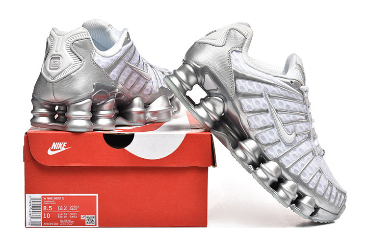 Nike Shox White / Silver