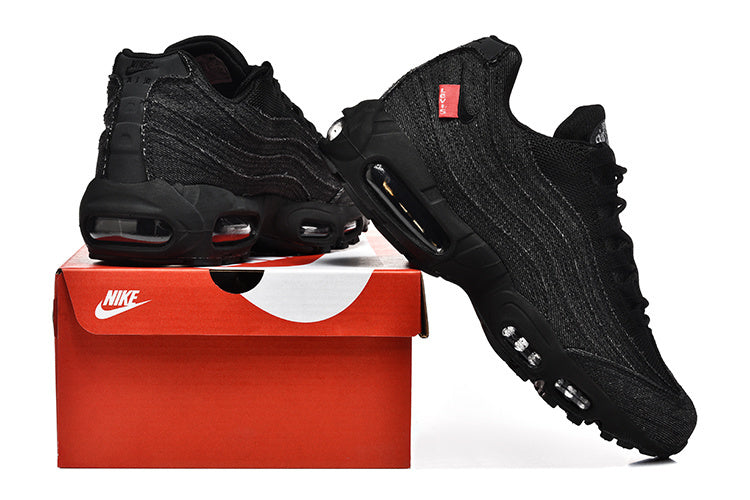 Nike Air Max 95 Black / Red